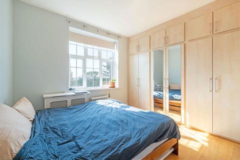 2 bedroom flat for sale, Hendon Way, London NW2