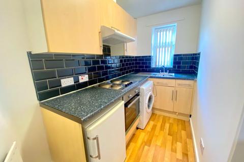 2 bedroom apartment to rent, Causeway Green Road, Oldbury B68