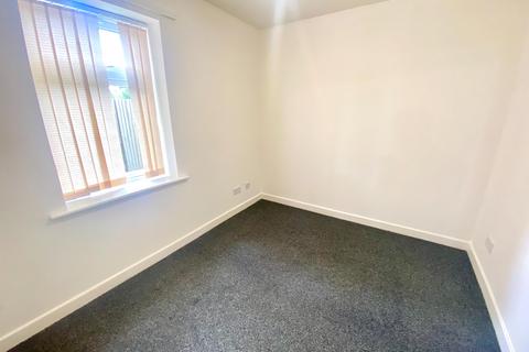 2 bedroom apartment to rent, Causeway Green Road, Oldbury B68