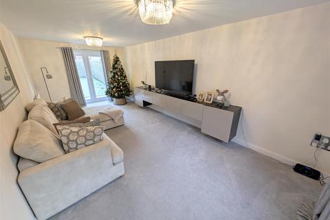 4 bedroom detached house for sale, Dappled White Close, Sandbach