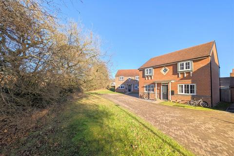 4 bedroom detached house for sale, Dappled White Close, Sandbach