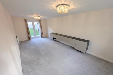 4 bedroom detached house for sale, Dappled White Close, Sandbach