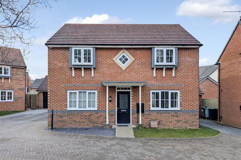 4 bedroom detached house for sale, Dappled White Close, Sandbach