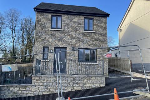 3 bedroom detached house to rent, Heol Y Bryn, Pontyberem SA15