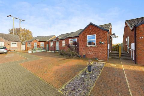 2 bedroom bungalow for sale, St. Georges Road, Thorne, Doncaster, South Yorkshire, DN8