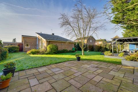 3 bedroom detached bungalow for sale, Priors Road, Hemingford Grey, Huntingdon, Cambridgeshire, PE28 9BT