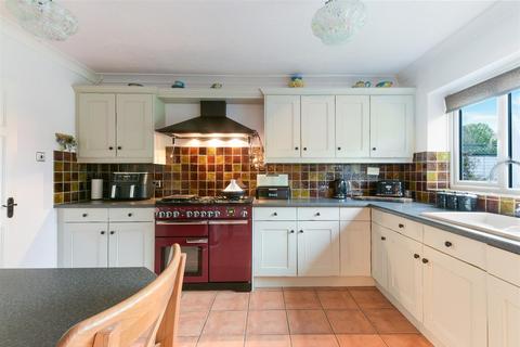 4 bedroom semi-detached house for sale, Tangier Way, Burgh Heath, Tadworth