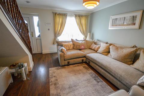 4 bedroom semi-detached house for sale, Redfern Avenue, Waterthorpe, Sheffield, S20