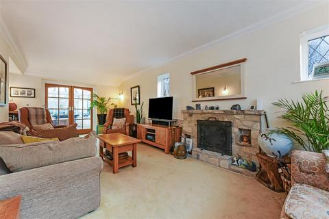 4 bedroom house for sale, The Street, East Preston, Littlehampton