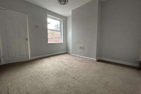 2 bedroom terraced house to rent, Truda Street, Walsall