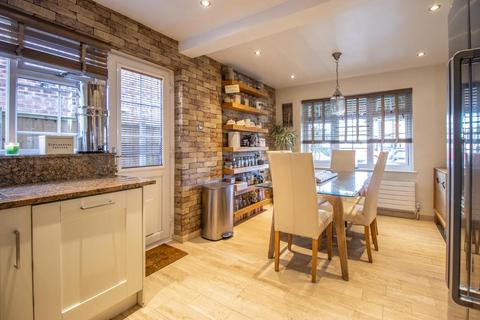 183 Manners Way, Southend-on-sea, SS2 6QS