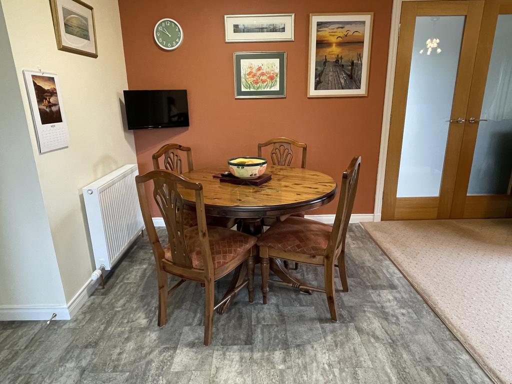 Dining Area.JPG