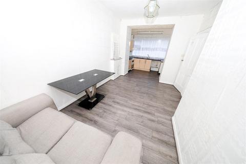 1 bedroom flat for sale, Denburn Place, Kirkcaldy