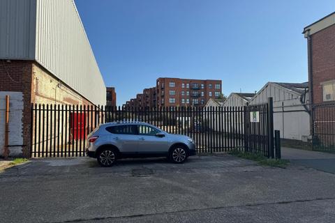 Warehouse to rent, Wallington SM6