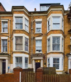 1 bedroom flat for sale, Trafalgar Square, Scarborough