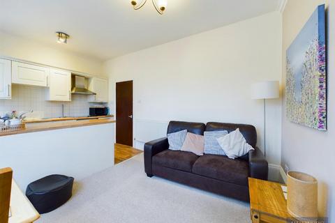 1 bedroom flat for sale, Trafalgar Square, Scarborough