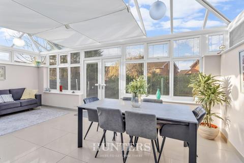 4 Bishops Meadow, Middleton, Manchester, M24 5JJ
