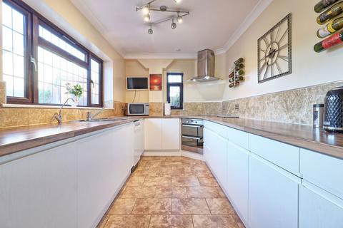 1 Deveron Way, Romford, RM1 4UL
