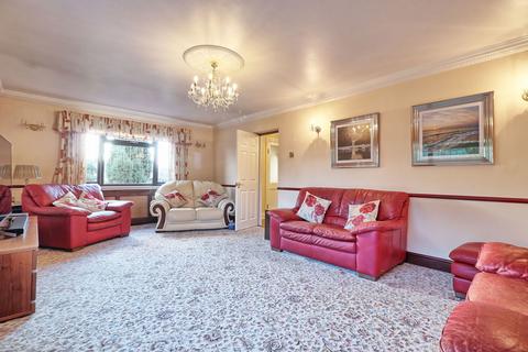 1 Deveron Way, Romford, RM1 4UL