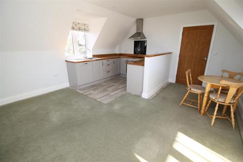 2 bedroom flat to rent, Framlingham