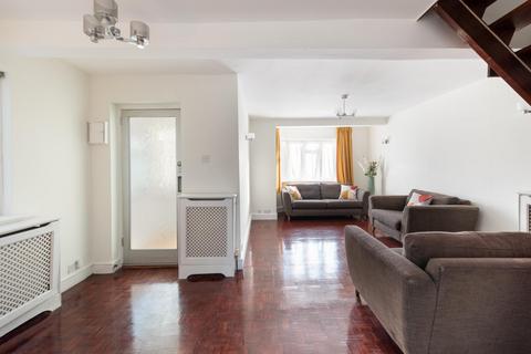 3 bedroom house for sale, Osidge Lane, London N14