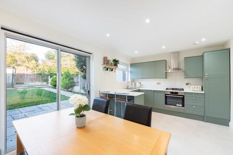 3 bedroom house for sale, Osidge Lane, London N14