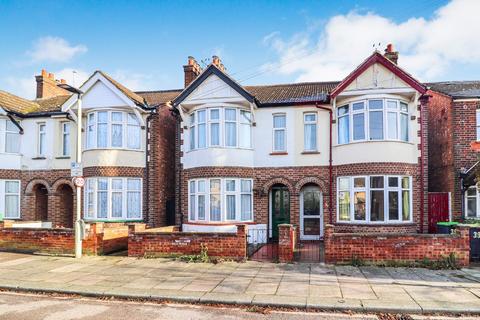 3 bedroom semi-detached house for sale, Sidney Road, Bedford