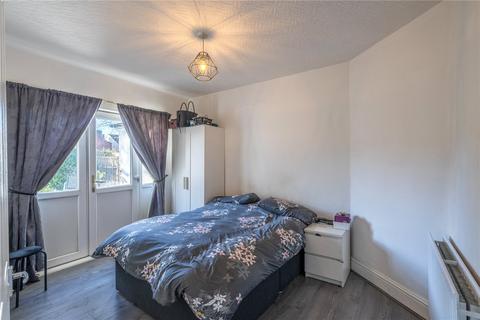 2 bedroom bungalow for sale, Malins Road, Parkfields, Wolverhampton, West Midlands, WV4