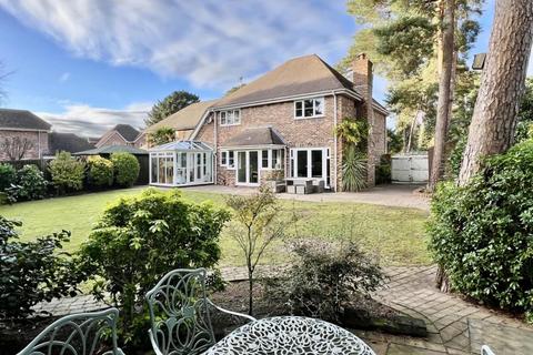 5 bedroom detached house for sale, Hobbs Park, St Leonards, BH24 2PU