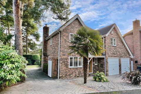 5 bedroom detached house for sale, Hobbs Park, St Leonards, BH24 2PU