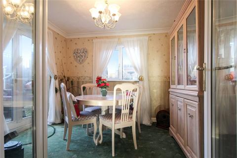 3 bedroom terraced house for sale, Bolingbroke Road, Wiltshire SN2