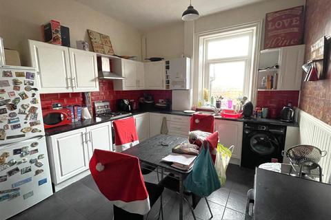 3 bedroom maisonette for sale, Dean Road, South Shields