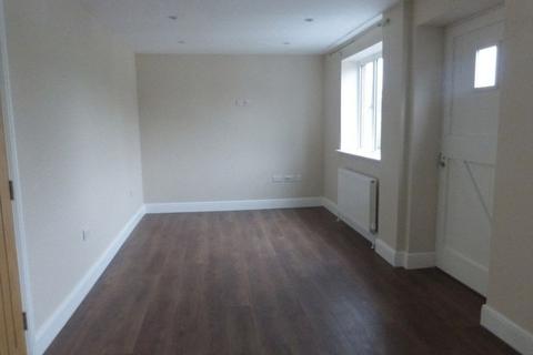 2 bedroom flat to rent, West Farleigh, KENT