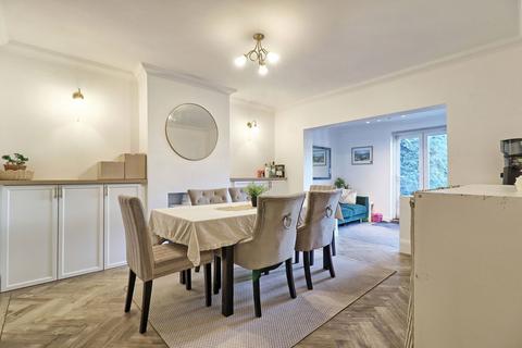68 Purfleet Road, Aveley, South Ockendon, RM15 4DR