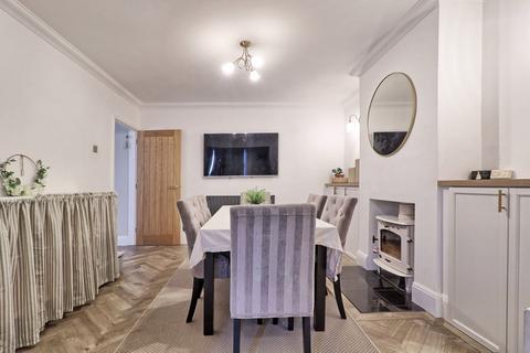 68 Purfleet Road, Aveley, South Ockendon, RM15 4DR
