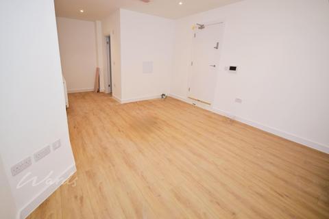 1 bedroom in a flat share to rent, High Street Gillingham ME7