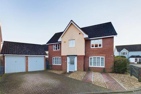 4 bedroom detached house for sale, De Havilland Road, Dereham