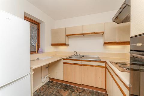 1 bedroom retirement property for sale, Gordon Hill, Enfield