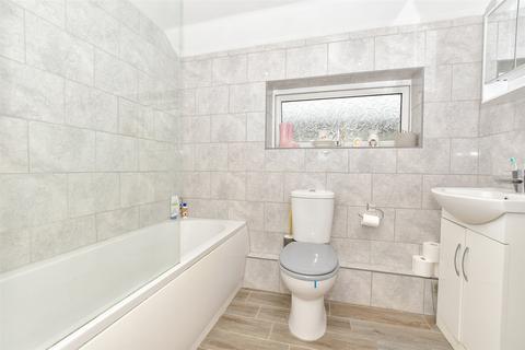 3 Archer Road, Folkestone, CT19 5SA