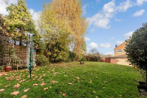 11 Edgar Close, Swanley, BR8 7JJ