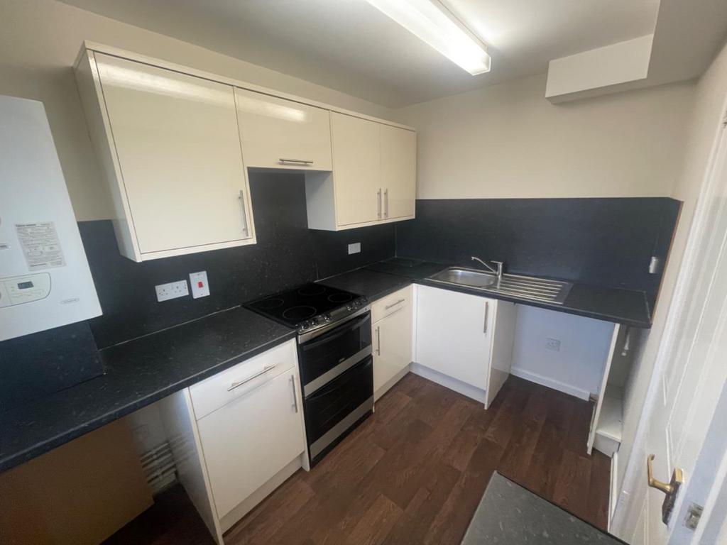7.KITCHEN.jpg