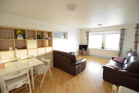 2 bedroom apartment to rent, Seafields, East Bracklesham Drive