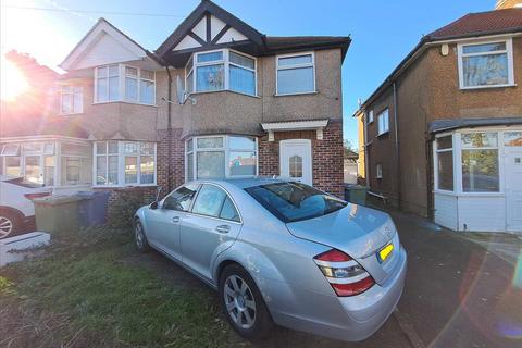 3 bedroom semi-detached house to rent, Tenby Road, Edgware, HA8