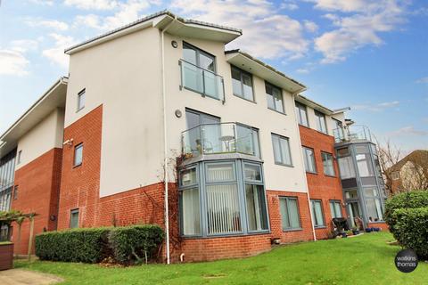 2 bedroom retirement property for sale, Eign Brook Court, The Rose Garden, Ledbury Road, Hereford, HR1