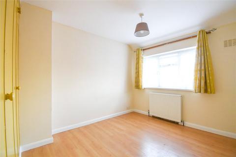 3 bedroom semi-detached house to rent, Fairway Avenue, West Drayton, UB7