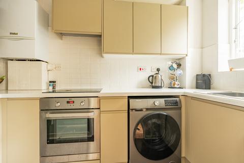 Flat 3, Cambridge Court, 110 Cotham Brow, Bristol, BS6 6AP