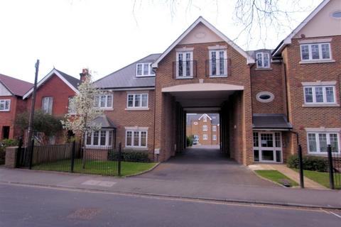 1 bedroom apartment to rent, Maybury Road, Woking, Surrey, GU21