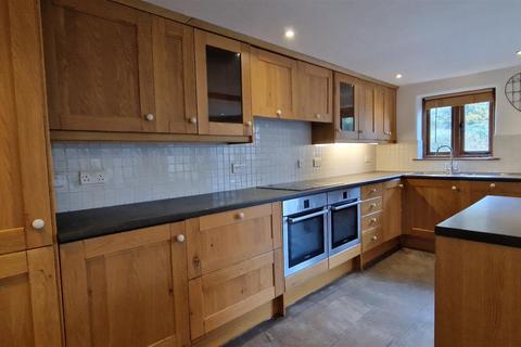 4 bedroom detached house to rent, Leominster HR6