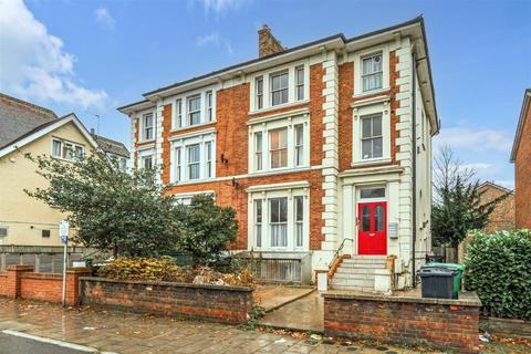 1 bedroom flat for sale, Ewell Road, Surbiton