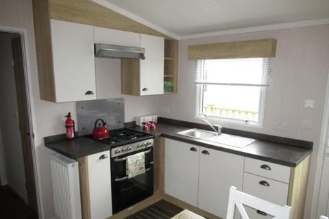 2 bedroom static caravan for sale, Village Green Holiday Park